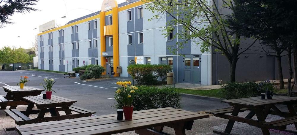 Premiere Classe Montreuil Montreuil  Esterno foto The exterior of a typical hotel